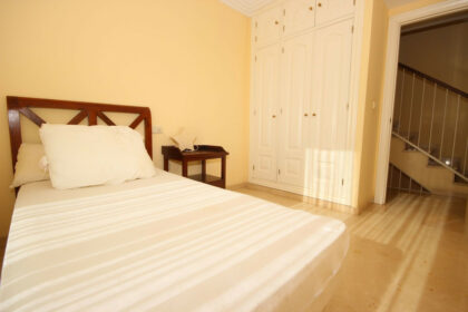 44cff7f87fae2542f0ff29ee4b7c9e8e - 23