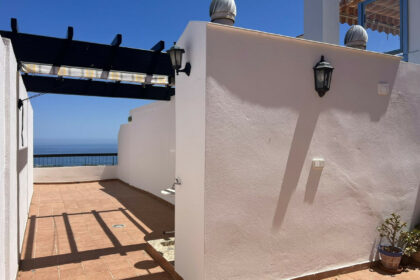 44d7c0a98ec3aefcbfe08ee0189b23f8 - 32