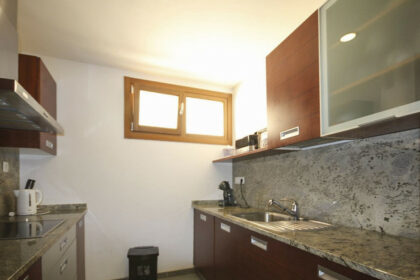 45956e1e60aedd586772ec60378c79d7 - 8