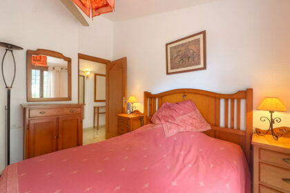 46020697c00fbb466743ba966328afd1 - 18