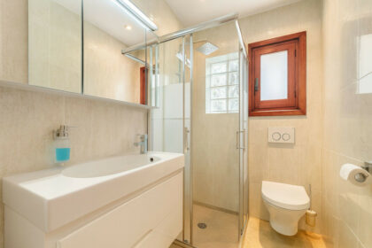 46020697c00fbb466743ba966328afd1 - 19