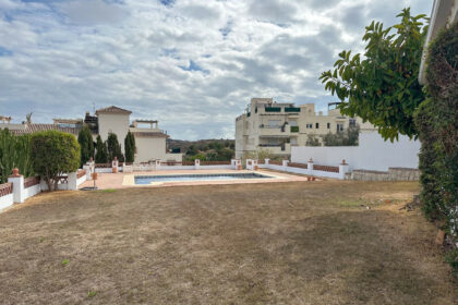 46020697c00fbb466743ba966328afd1 - 32