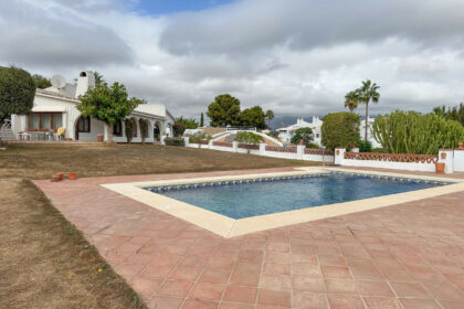 46020697c00fbb466743ba966328afd1 - 33