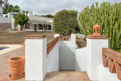 46020697c00fbb466743ba966328afd1 - 34