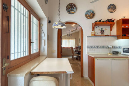 46020697c00fbb466743ba966328afd1 - 8