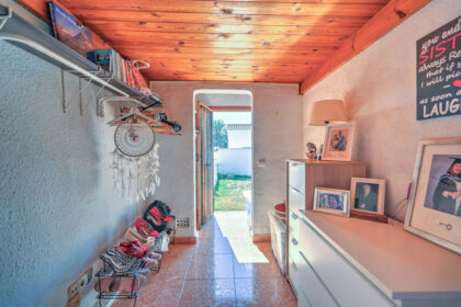 4610c4c76e8ab1806790ec2dc6e47420 - 12