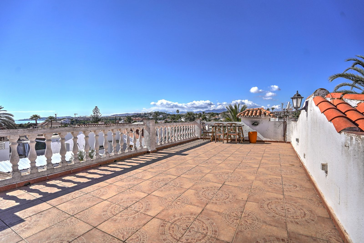 4610c4c76e8ab1806790ec2dc6e47420 - 14