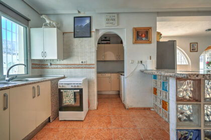 4610c4c76e8ab1806790ec2dc6e47420 - 8