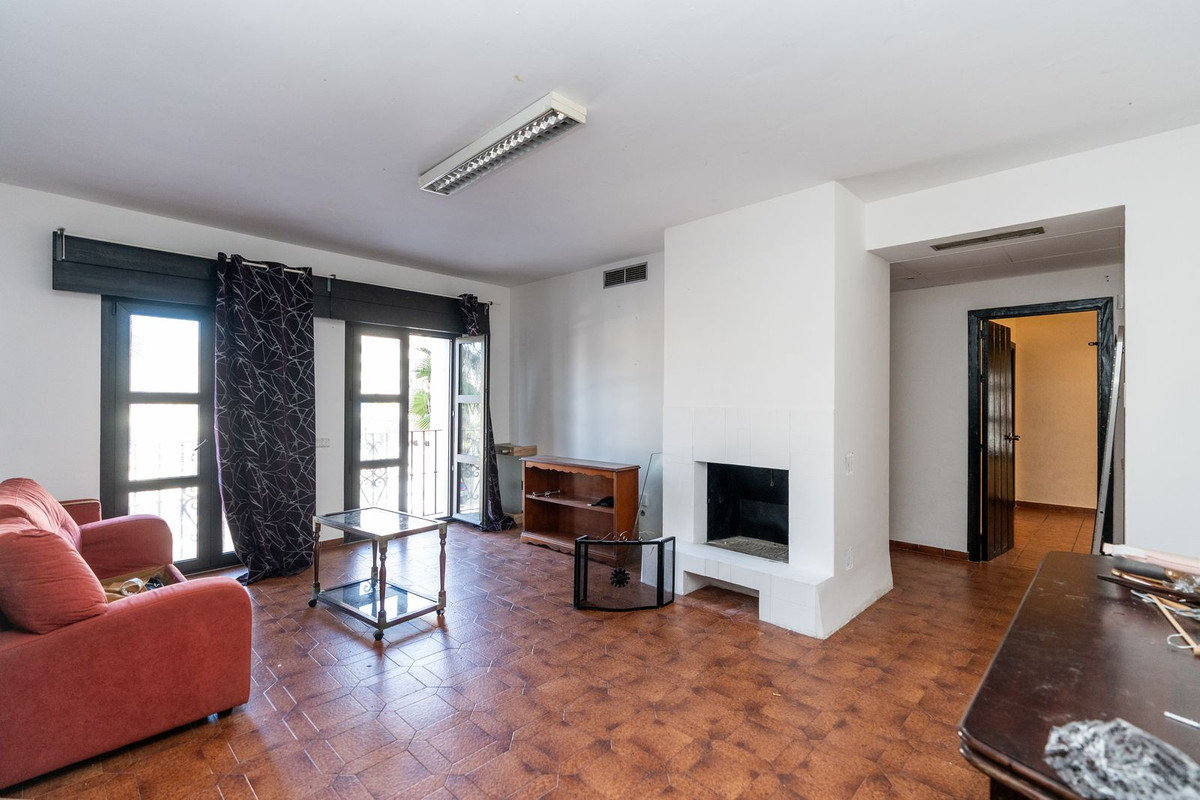 467279f2aa634ce1e3bf4ca3ab245d60 - 10