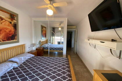 46824c53981e4d5c3f683c2ff22caedf - 37