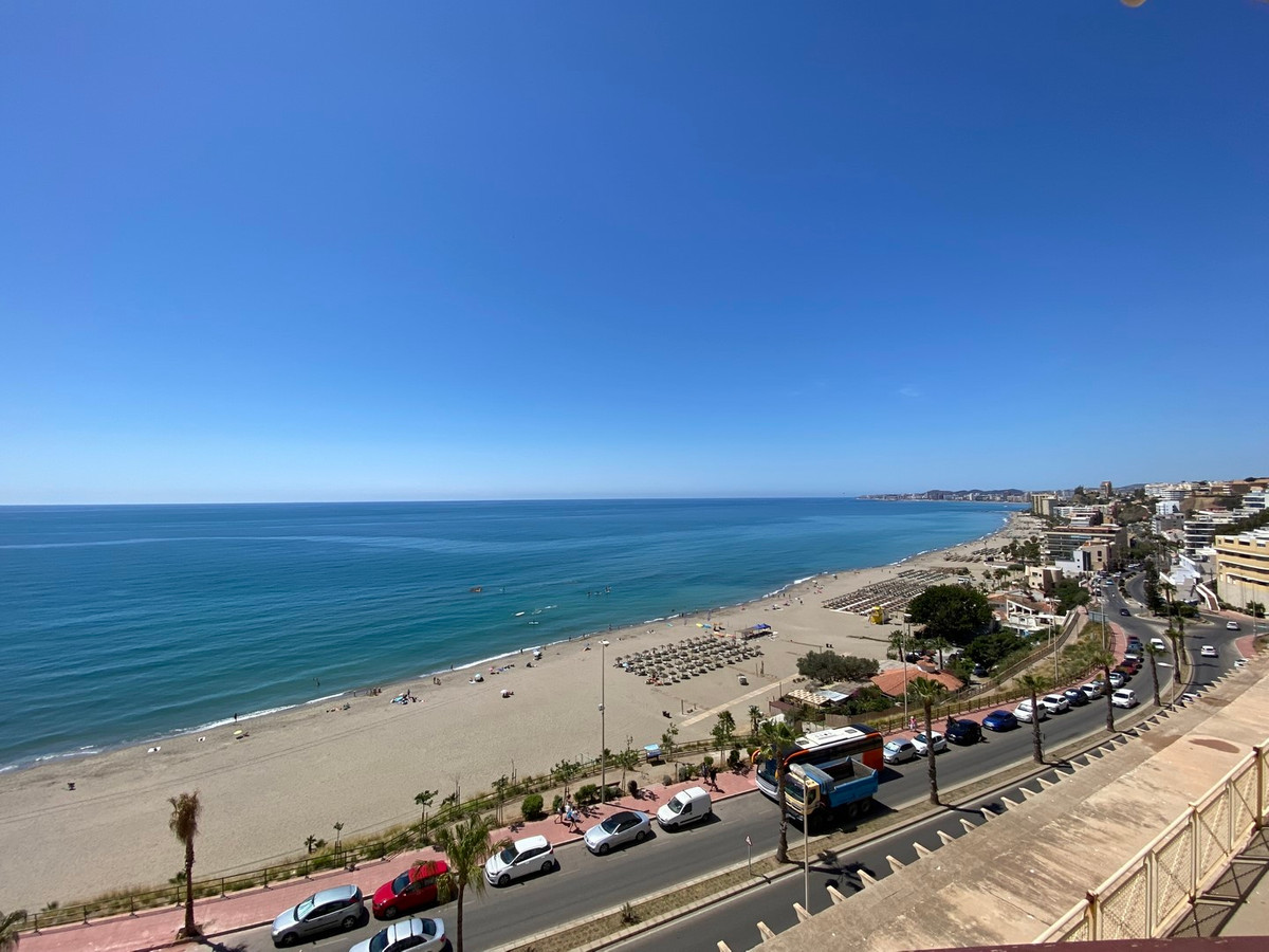 46824c53981e4d5c3f683c2ff22caedf - 44