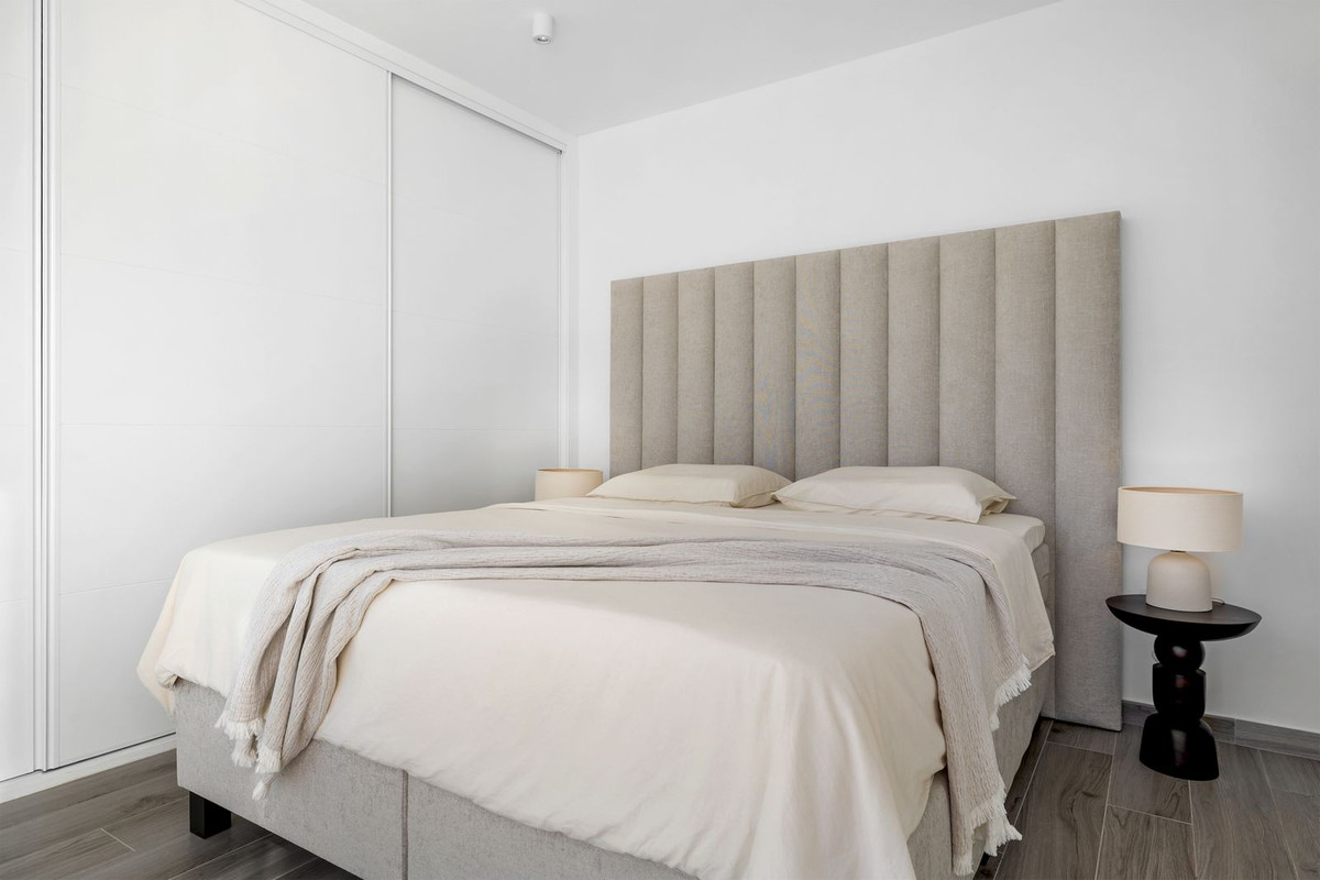 46a345aa87177fb6ff7b7cd0a566138a - 24