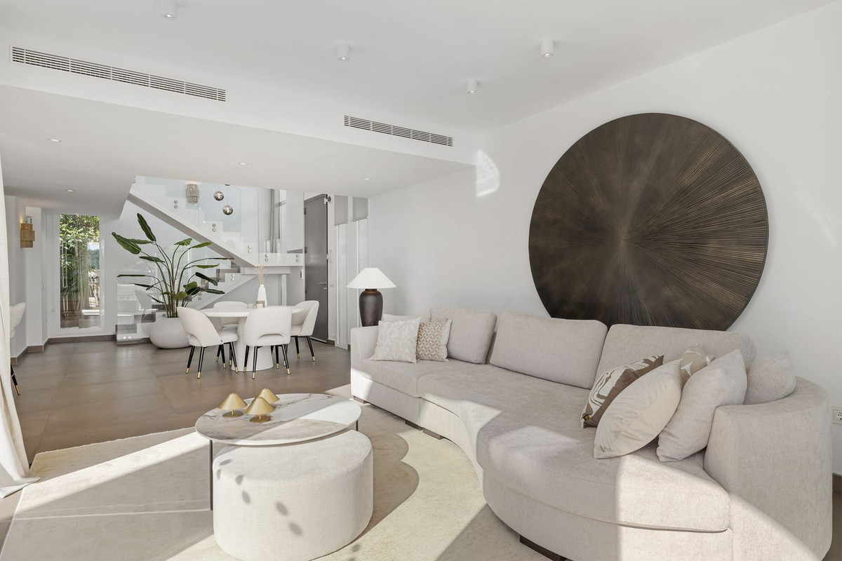 46a345aa87177fb6ff7b7cd0a566138a - 7