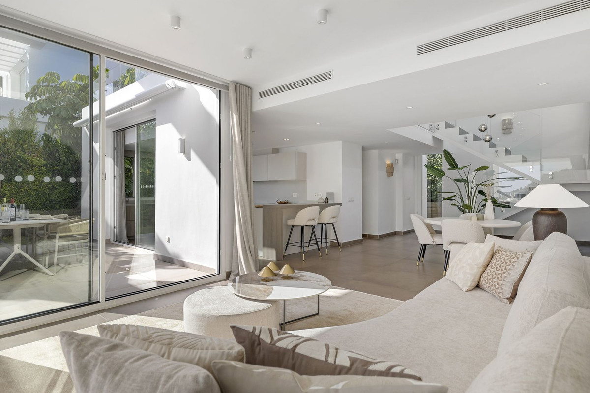 46a345aa87177fb6ff7b7cd0a566138a - 8