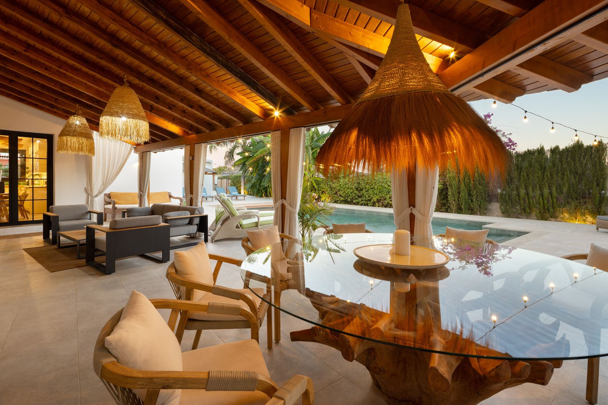 46a8c5bfa364b3b460709ad7519414c4 - 4