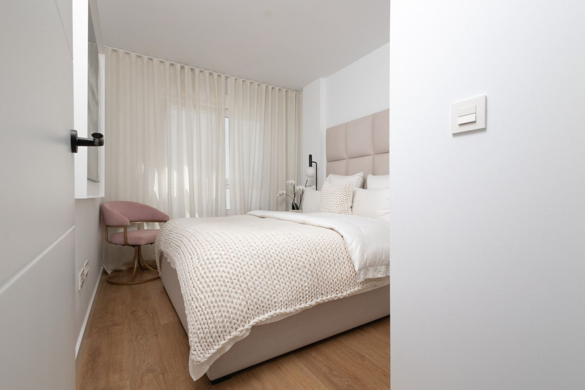 46bebb67dec9836b10e96543b8b1ae18 - 12