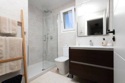 46bebb67dec9836b10e96543b8b1ae18 - 21