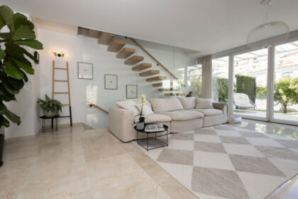 46bebb67dec9836b10e96543b8b1ae18 - 4