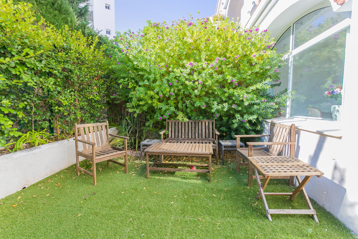 472890e10190627fa0b21855a5689912 - 3