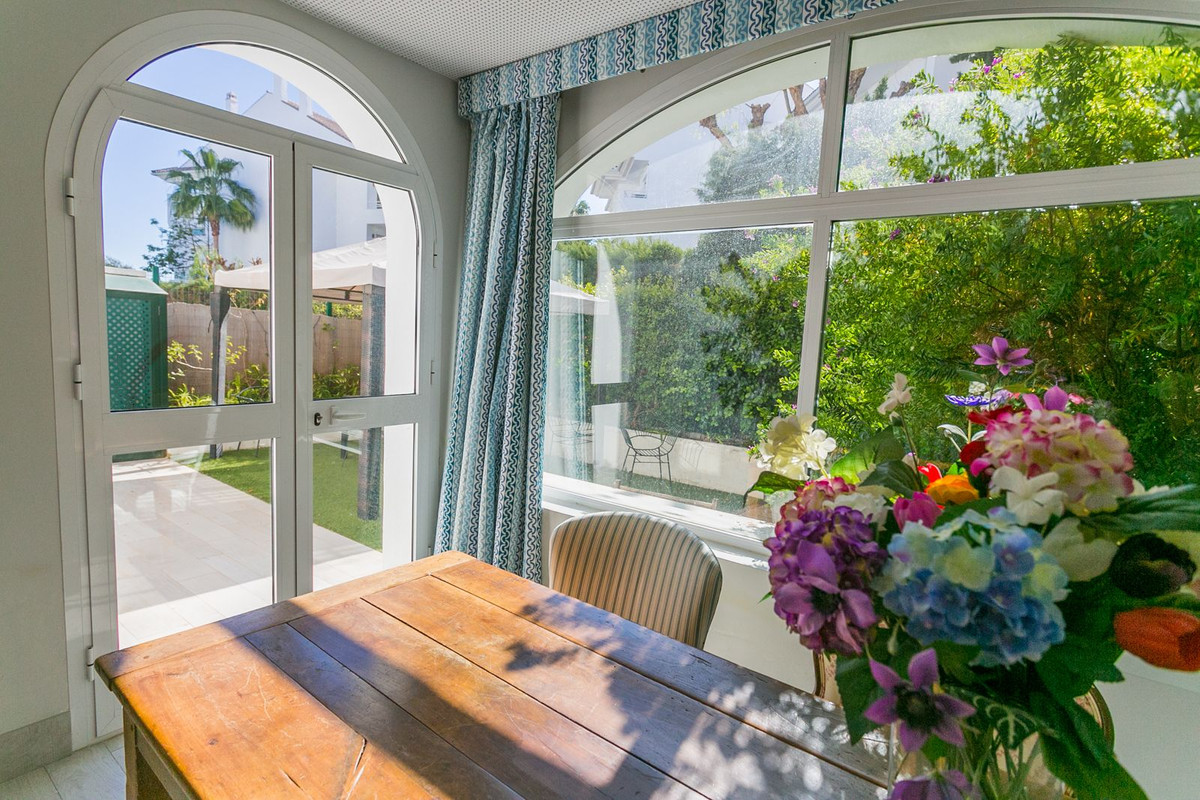 472890e10190627fa0b21855a5689912 - 5