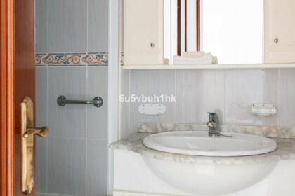 481041b7e04ebb78394aa053a1e47f1a - 15