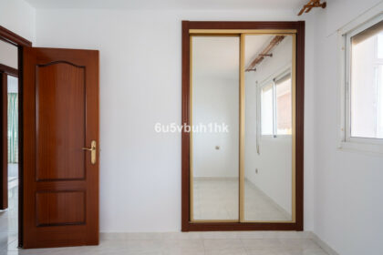 481041b7e04ebb78394aa053a1e47f1a - 17