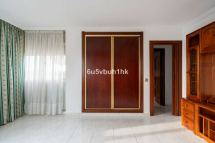 481041b7e04ebb78394aa053a1e47f1a - 9