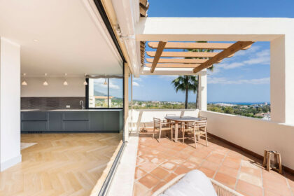 48160b614e4de1390fb2007b1ba4a326 - 9