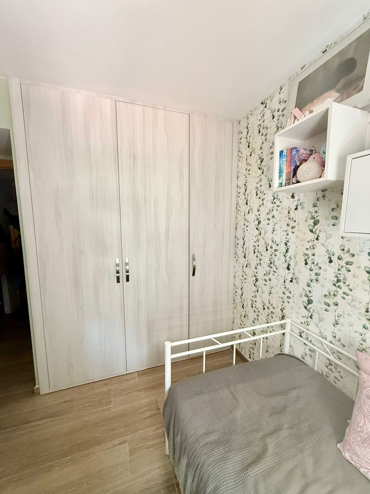 4820e3f537fcb7ee7ebbe353943f3725 - 17