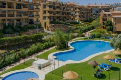 4820e3f537fcb7ee7ebbe353943f3725 - 2