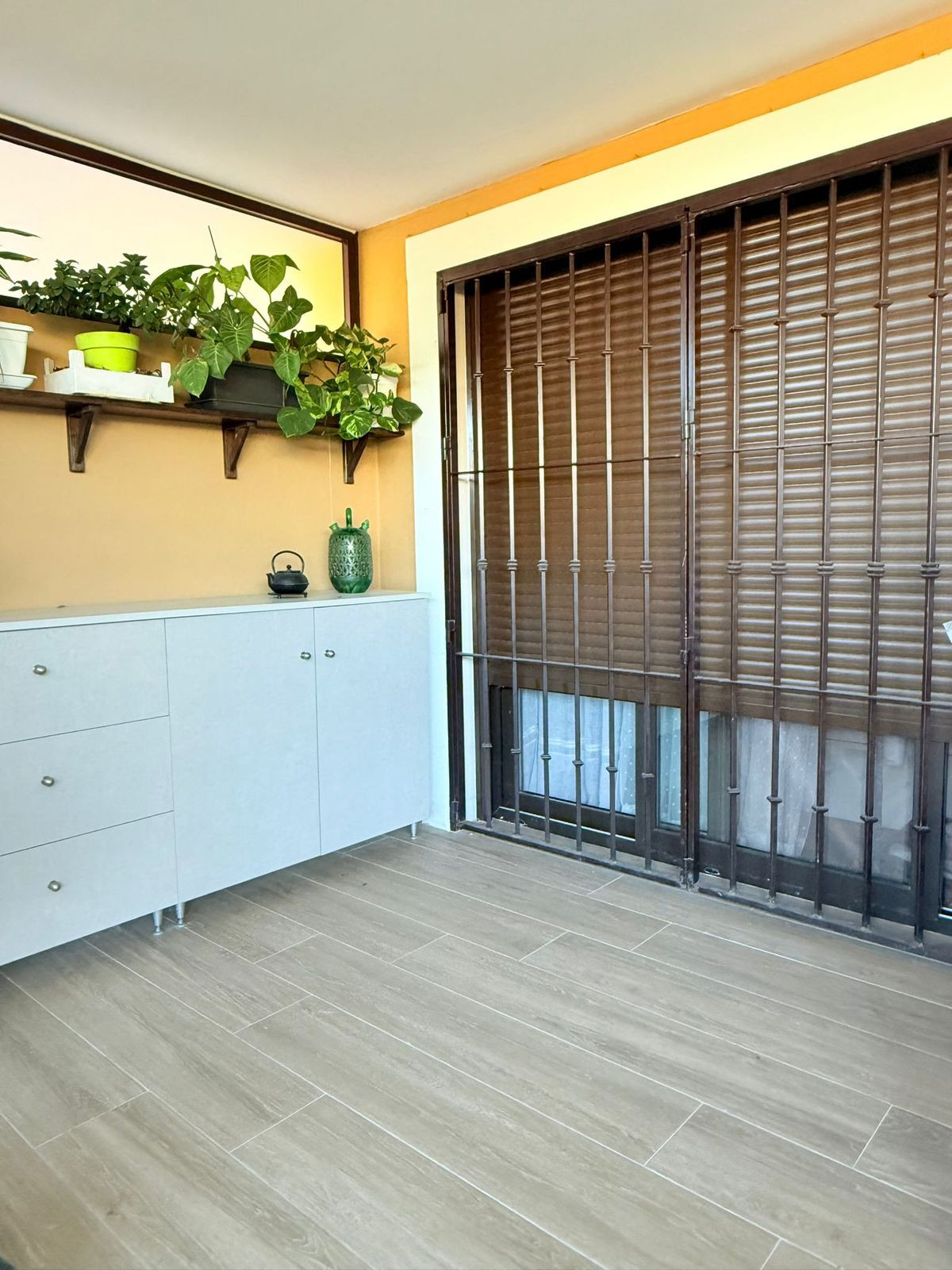 4820e3f537fcb7ee7ebbe353943f3725 - 8