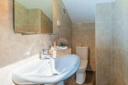 483a2a93ec4eccc5c12016d516d22aa5 - 16