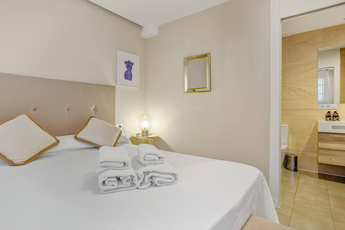 491e41dcbff6bf5250aa0d944ada1d56 - 10