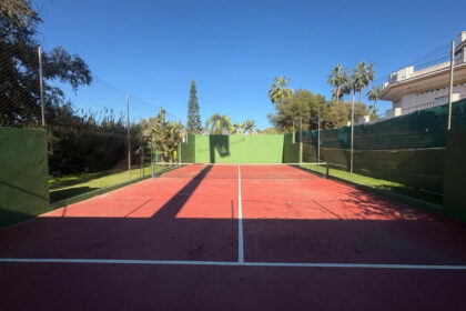 49bfe40e3d2bf2e33408d8110265eb33 - 32