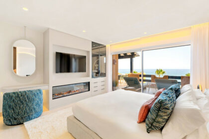 49e54ea987d43fded3b478c7f0d91948 - 19