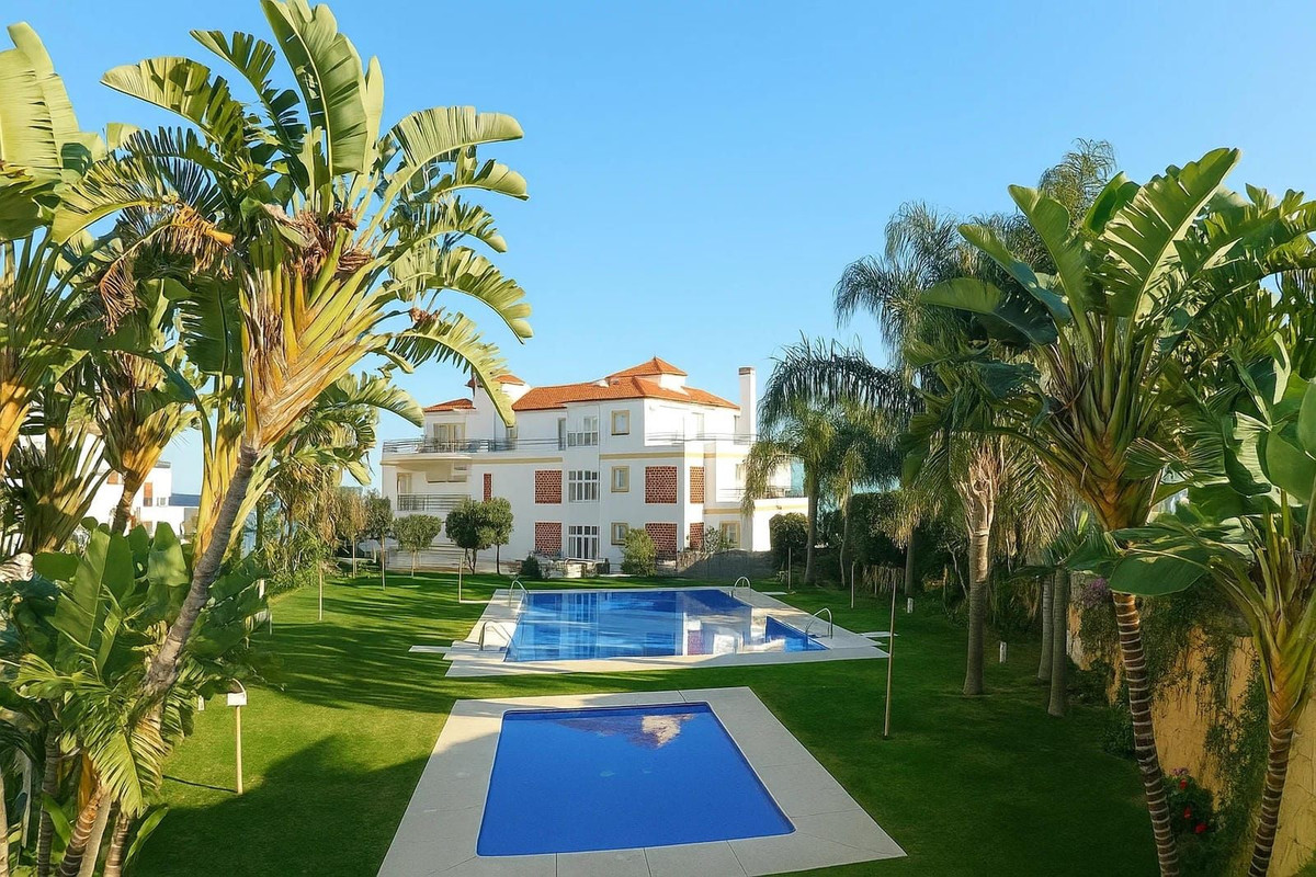 4a34f5f684e4e5623cfd927750fd2edd - 1