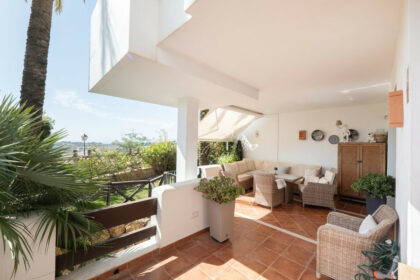 4a8f8667458d9ead842136ba3ec102ed - 24