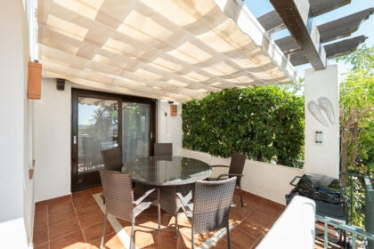 4a8f8667458d9ead842136ba3ec102ed - 25