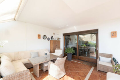 4a8f8667458d9ead842136ba3ec102ed - 26