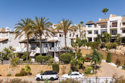 4a8f8667458d9ead842136ba3ec102ed - 30