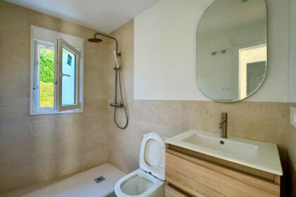 4b45bcdf2cf04dc86331ecdf888e3e70 - 4