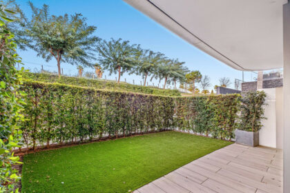 4b5d0aa40b281d53b7a20035792c8f90 - 10