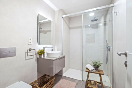 4b5d0aa40b281d53b7a20035792c8f90 - 13