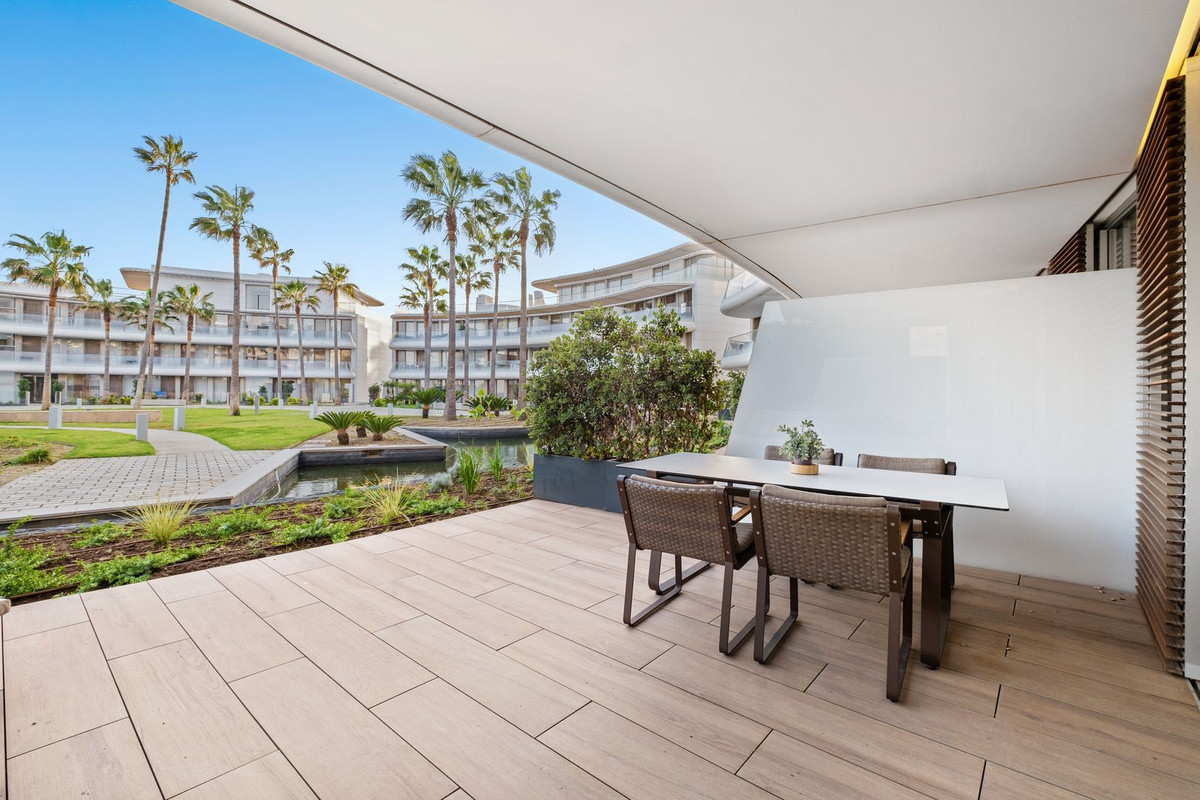 4b5d0aa40b281d53b7a20035792c8f90 - 36