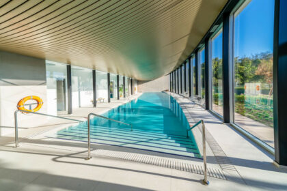 4b5d0aa40b281d53b7a20035792c8f90 - 62