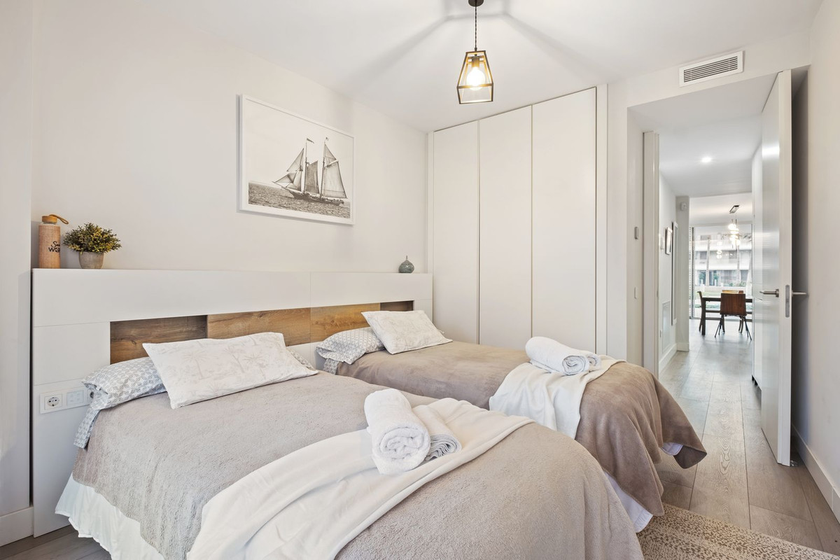 4b5d0aa40b281d53b7a20035792c8f90 - 9