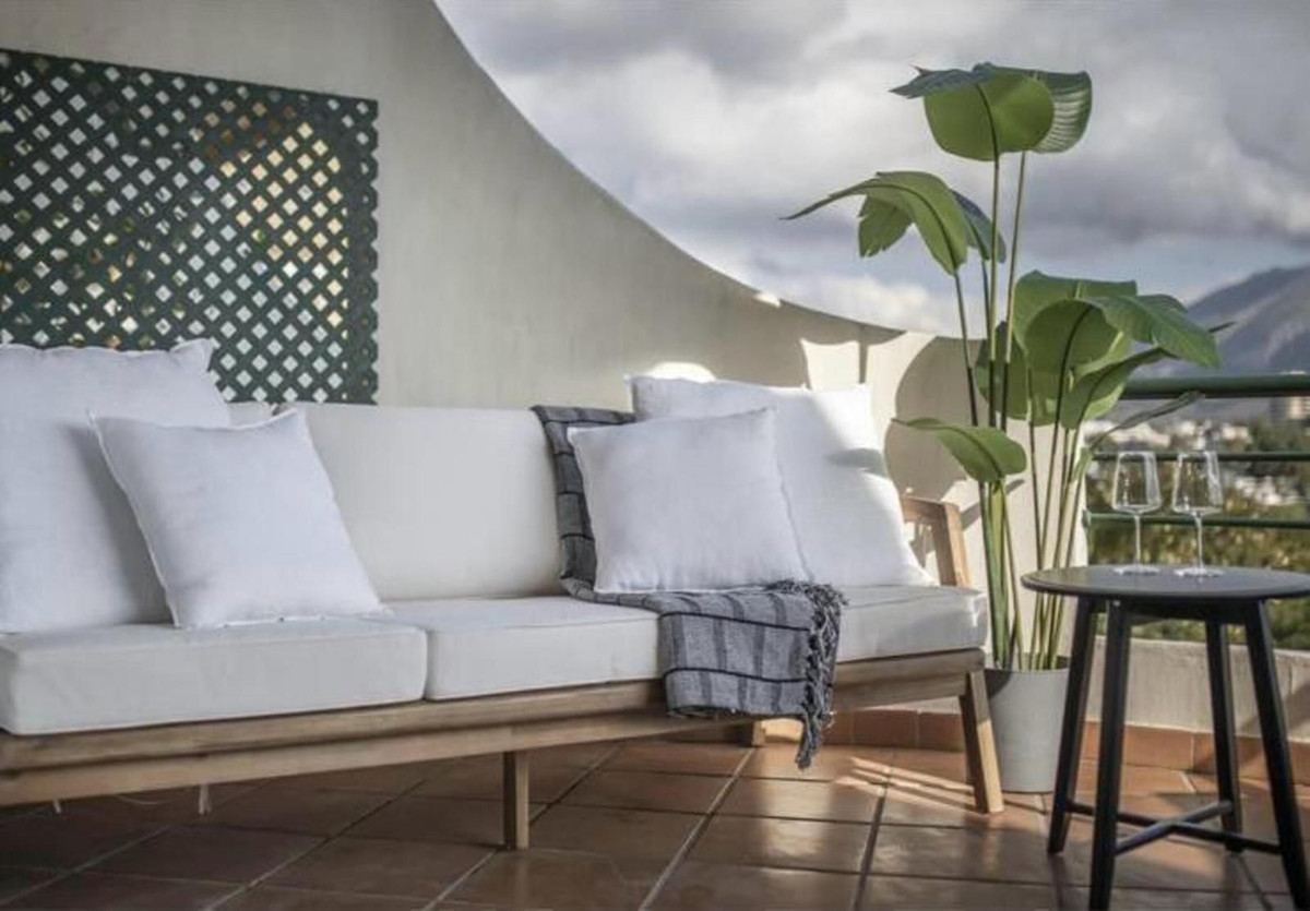 4b6428b62a9c1c09c3d665870e9dd72f - 10