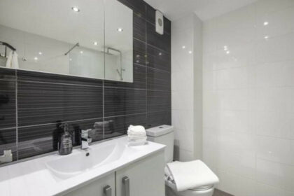 4b6428b62a9c1c09c3d665870e9dd72f - 8