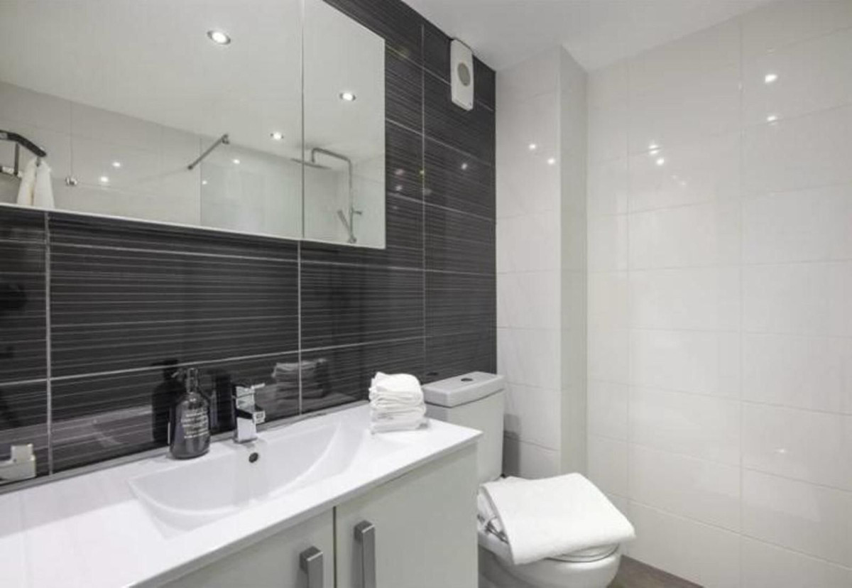 4b6428b62a9c1c09c3d665870e9dd72f - 8