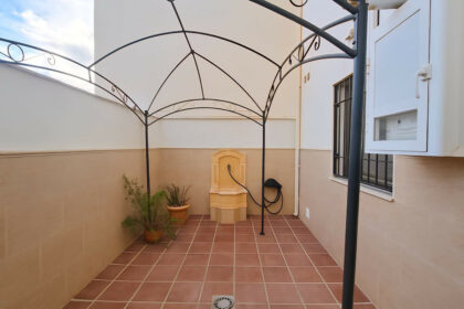 4ba406a1370a8510787954fdf9dab59f - 12